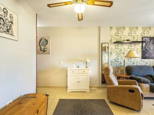 Piso de 2 habitaciones en Buzanada en alquiler con garaje - 1.100 € (Ref: 9636457)