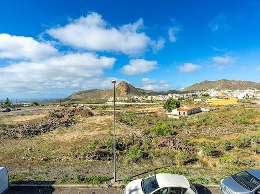 Piso de 2 habitaciones en Buzanada en alquiler con garaje - 1.100 € (Ref: 9636457)