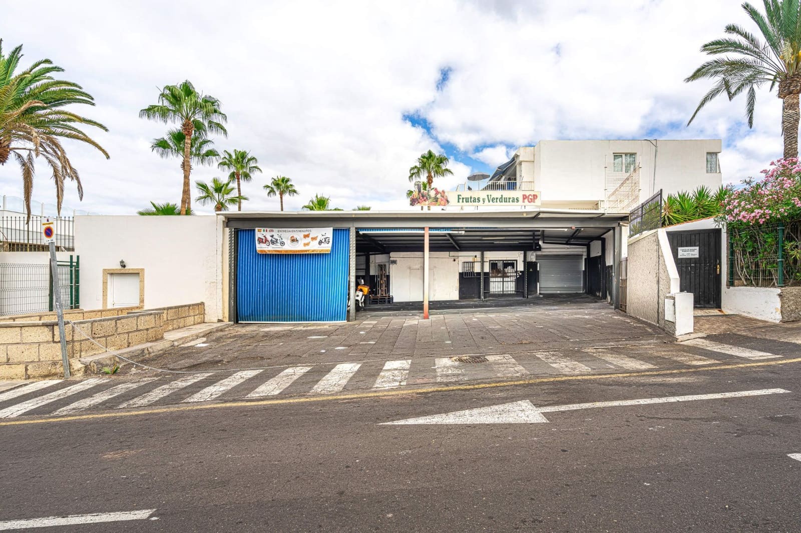 Kommersiell til leie i Costa Adeje - € 4 500 (Ref: 9686017)