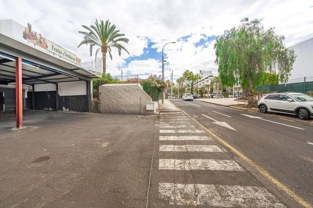 Local Commercial à louer à San Eugenio Bajo, Adeje - 4 500 € (Ref: 9686017)