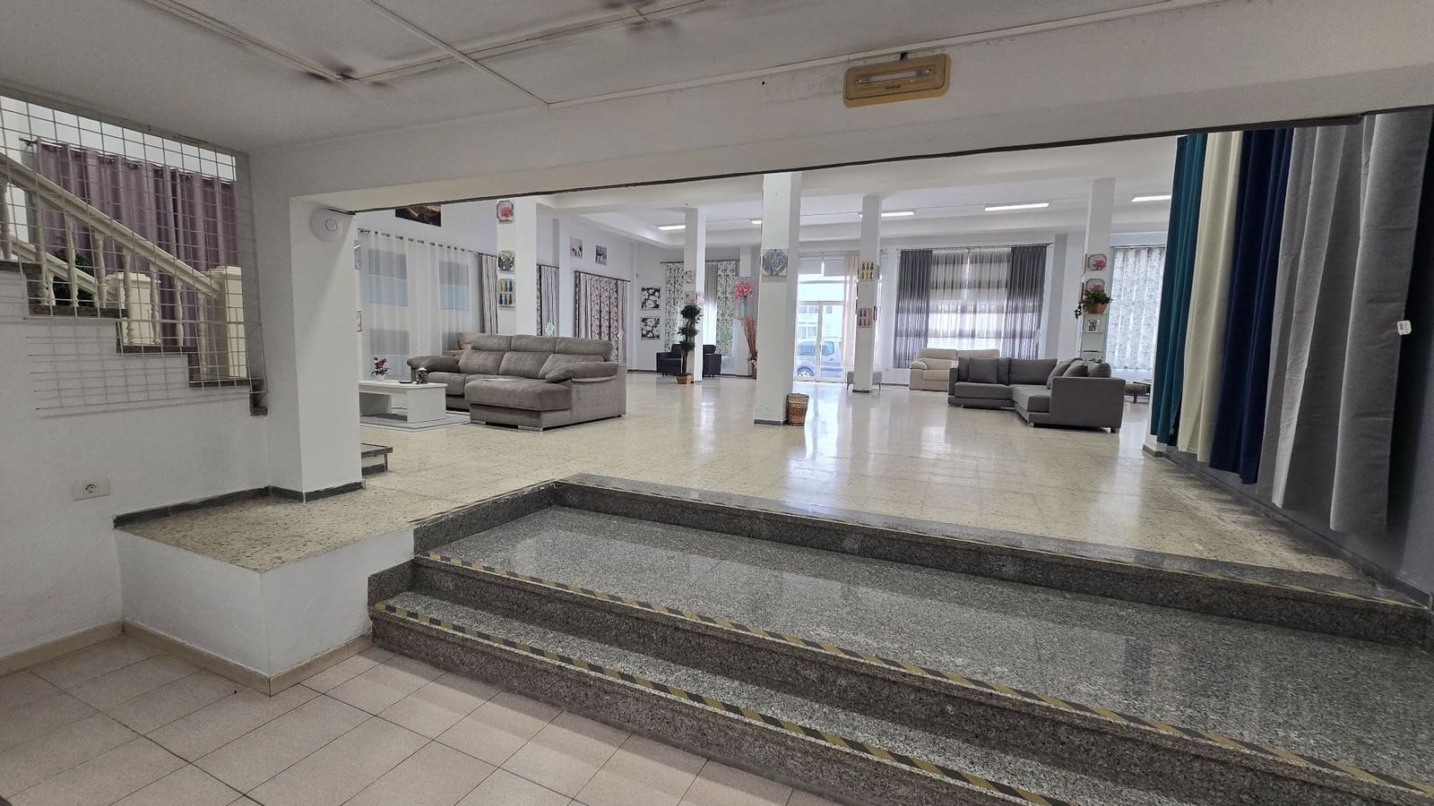 Commercieel te koop in Playa San Juan - € 1.200.000 (Ref: 9690034)