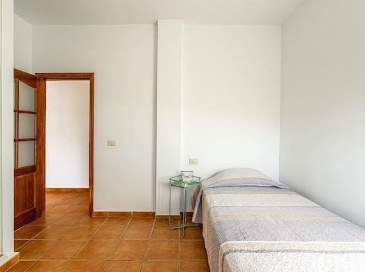 3 bedroom Villa for rent in Guimar with garage - € 1,300 (Ref: 9721094)