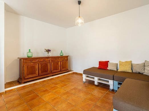 3 bedroom Villa for rent in Guimar with garage - € 1,300 (Ref: 9721094)