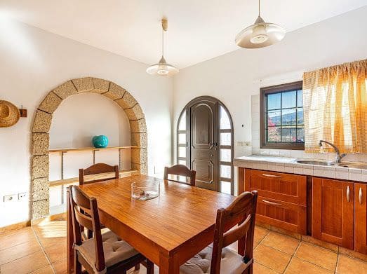 3 bedroom Villa for rent in Puertito de Güímar, Güímar with garage - € 1,300 (Ref: 9721094)