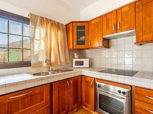 3 bedroom Villa for rent in Puertito de Güímar, Güímar with garage - € 1,300 (Ref: 9721094)