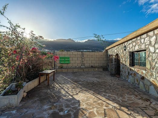 3 bedroom Villa for rent in Guimar with garage - € 1,300 (Ref: 9721094)