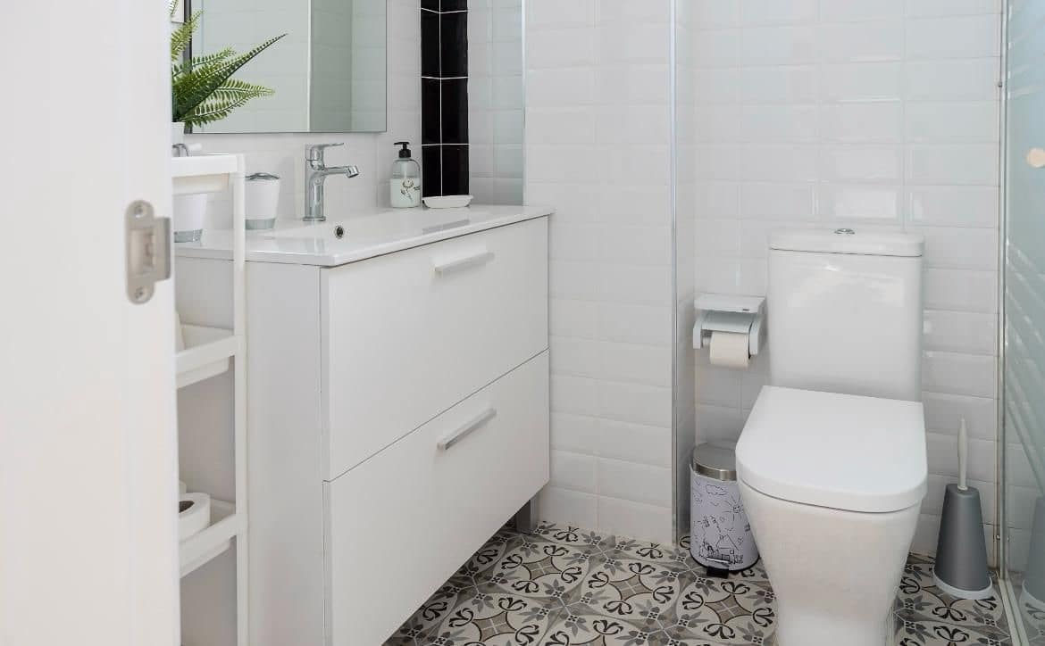 2 slaapkamer Flat te huur in Los Cristianos - € 1.350 (Ref: 9745221)