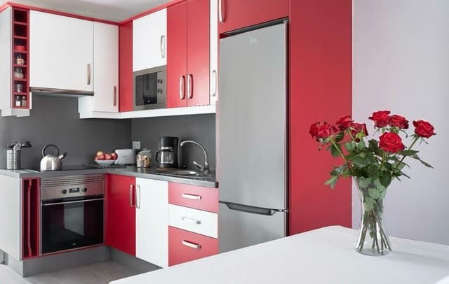 2 sovrum Lägenhet att hyra i Los Cristianos, Arona - 1 350 € (Ref: 9745221)