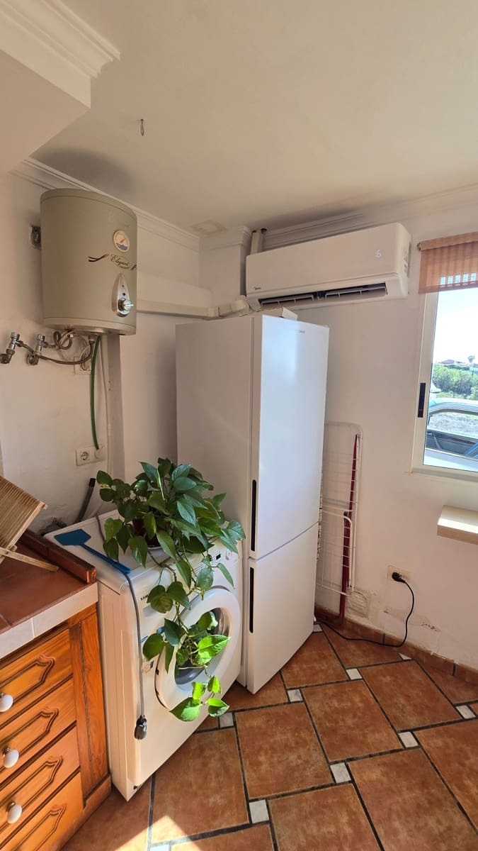 1 soverom Leilighet til leie i San Isidro de Abona - € 750 (Ref: 9806091)