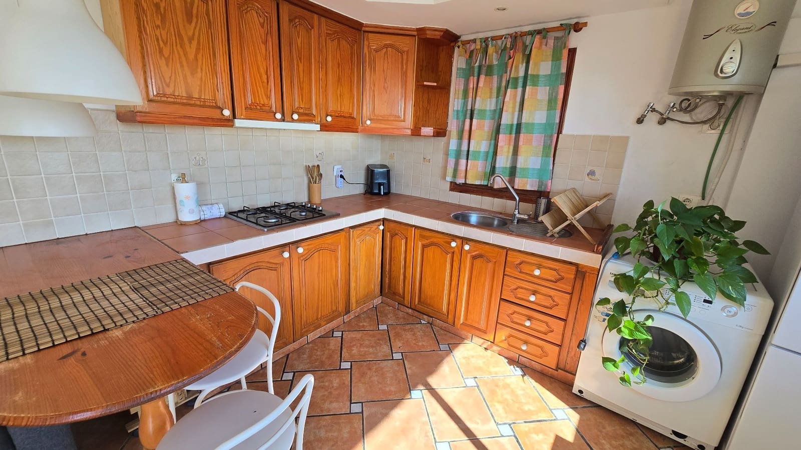 1 soverom Leilighet til leie i San Isidro de Abona - € 750 (Ref: 9806091)