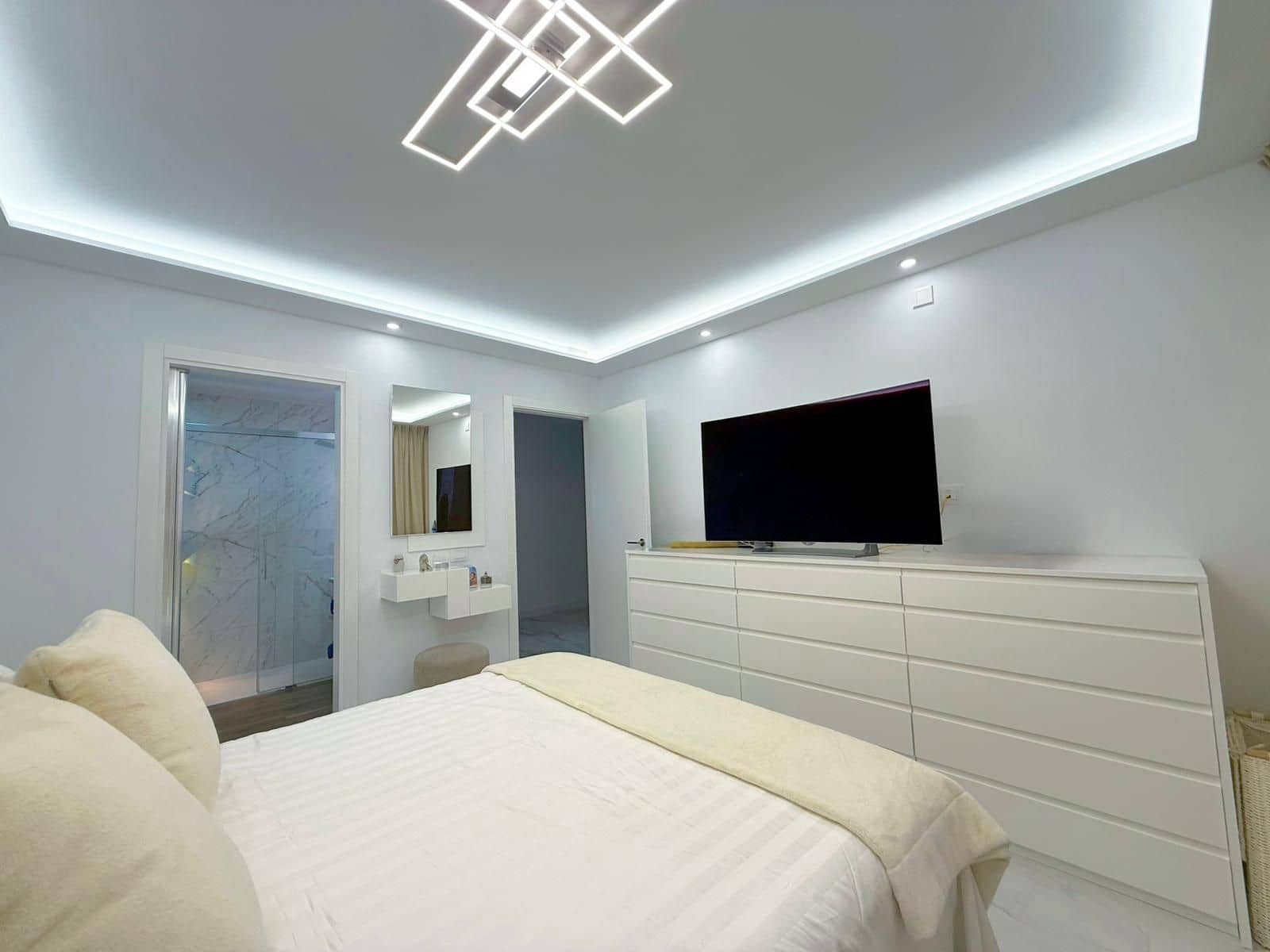 2 Zimmer Wohnung zu verkaufen in Chayofa mit Pool Garage - 369.000 € (Ref: 9814198)