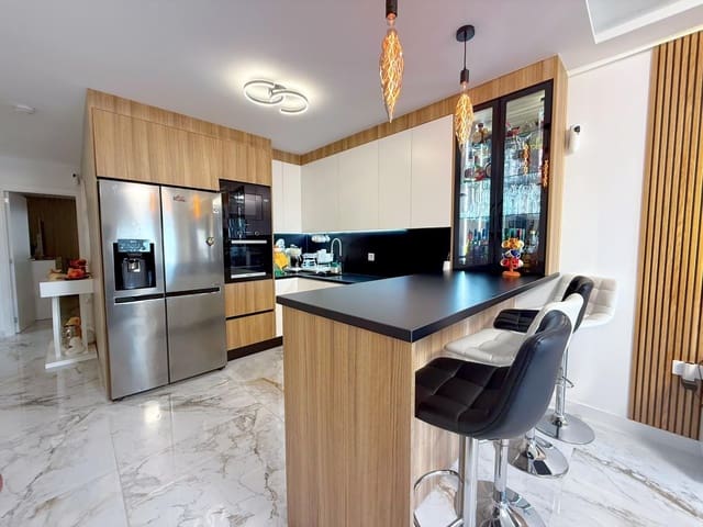 2 Zimmer Wohnung zu verkaufen in Chayofa, Arona mit Pool Garage - 369.000 € (Ref: 9814198)