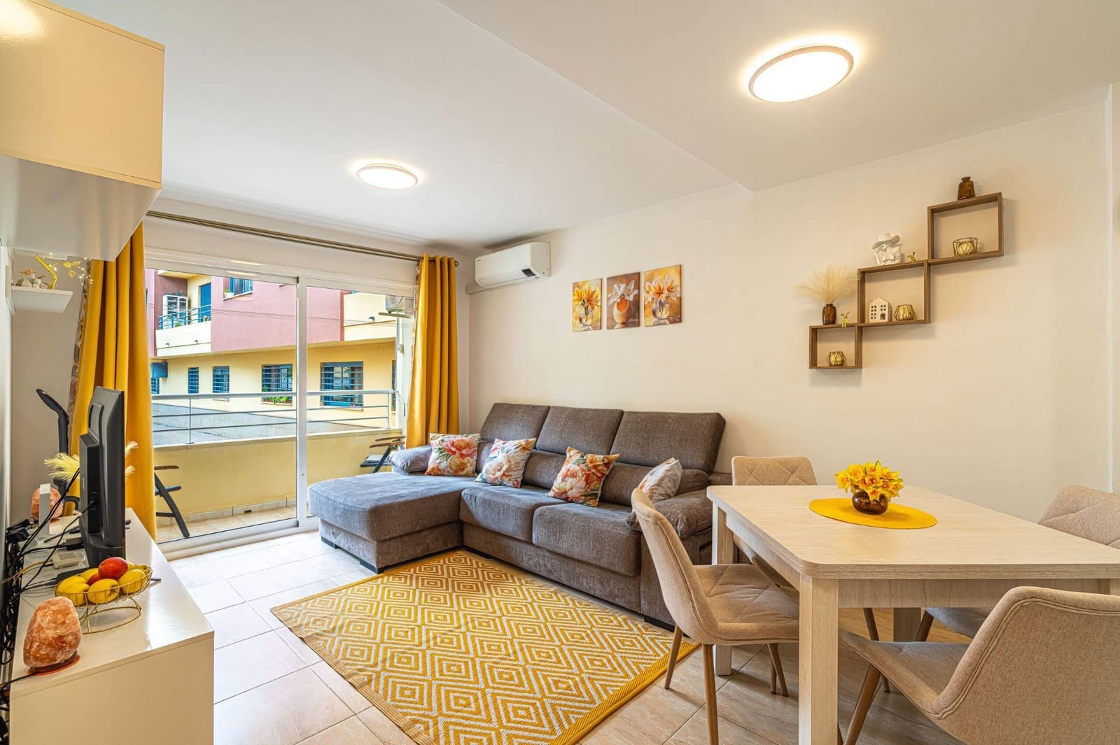 2 quarto Apartamento para venda em San Isidro de Abona com garagem - 215 000 € (Ref: 9815491)