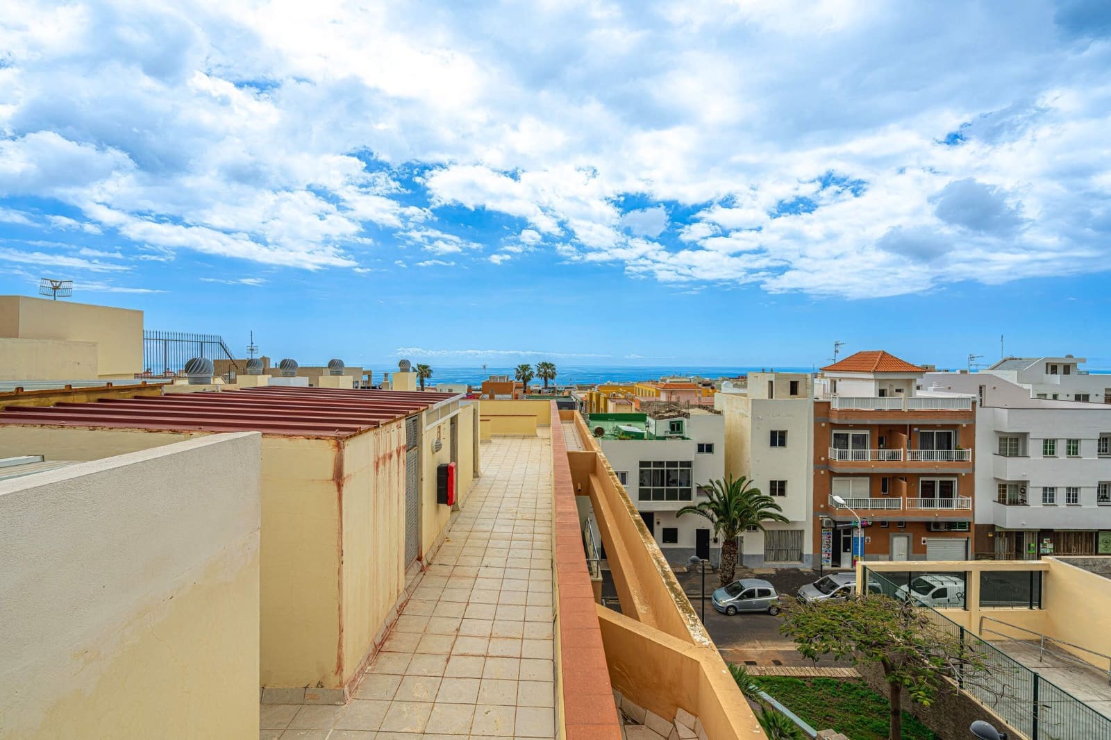 2 quarto Apartamento para venda em San Isidro de Abona com garagem - 215 000 € (Ref: 9815491)