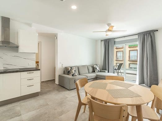 Piso de 2 habitaciones en Los Abrigos en alquiler con garaje - 1.540 € (Ref: 9816994)