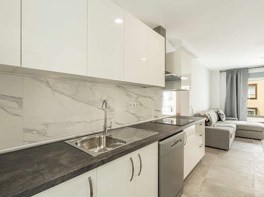 Piso de 2 habitaciones en Los Abrigos en alquiler con garaje - 1.540 € (Ref: 9816994)