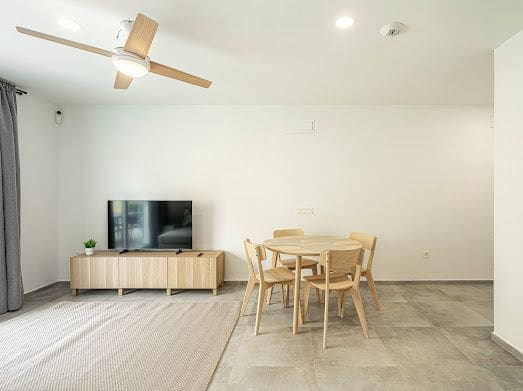 Piso de 2 habitaciones en Los Abrigos en alquiler con garaje - 1.540 € (Ref: 9816994)