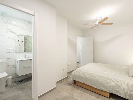 Piso de 2 habitaciones en Los Abrigos en alquiler con garaje - 1.540 € (Ref: 9816994)