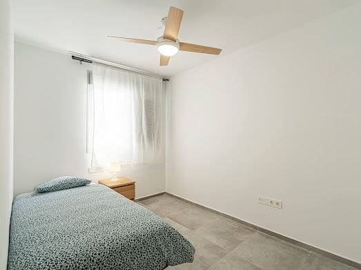Piso de 2 habitaciones en Los Abrigos en alquiler con garaje - 1.540 € (Ref: 9816994)