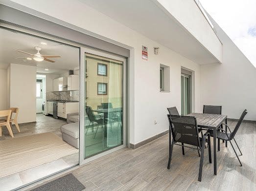 Piso de 2 habitaciones en Los Abrigos en alquiler con garaje - 1.540 € (Ref: 9816994)