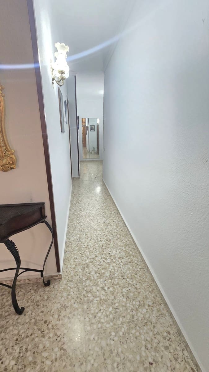 3 bedroom Flat for sale in San Cristobal de La Laguna - € 165,000 (Ref: 9838887)