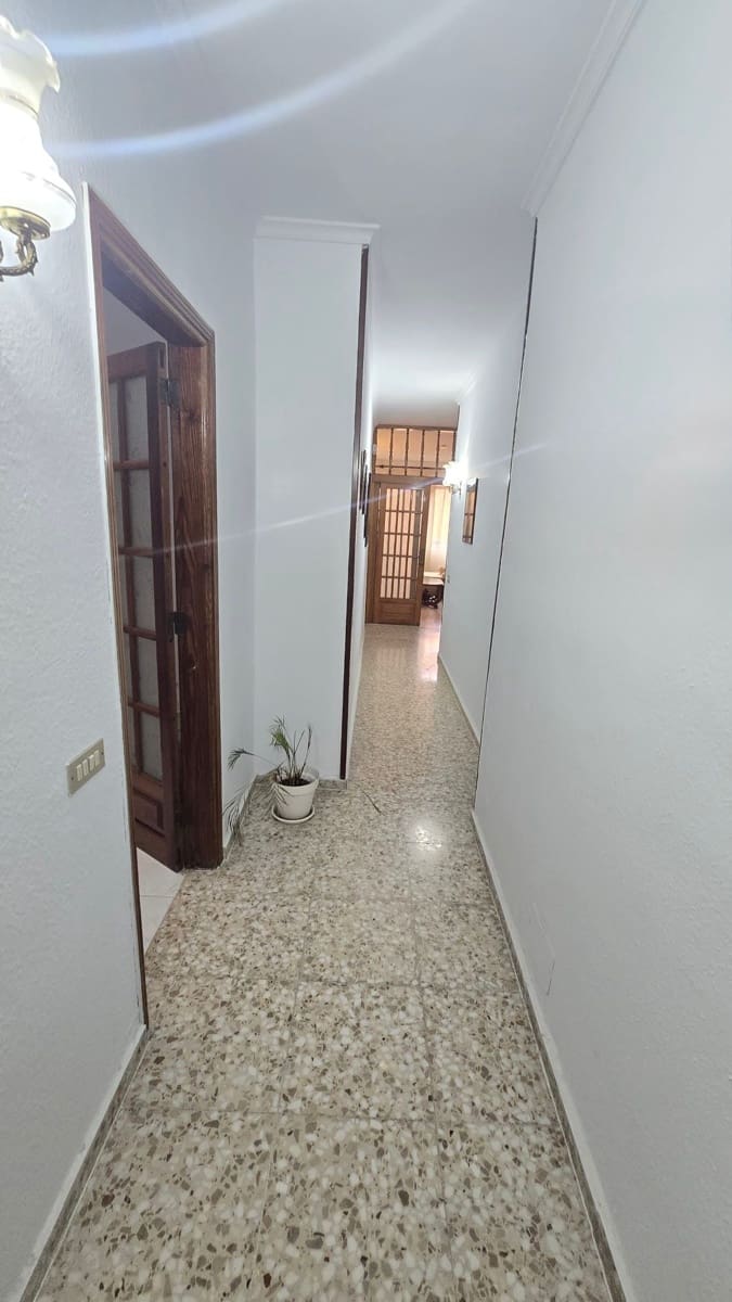 3 bedroom Flat for sale in San Cristobal de La Laguna - € 165,000 (Ref: 9838887)