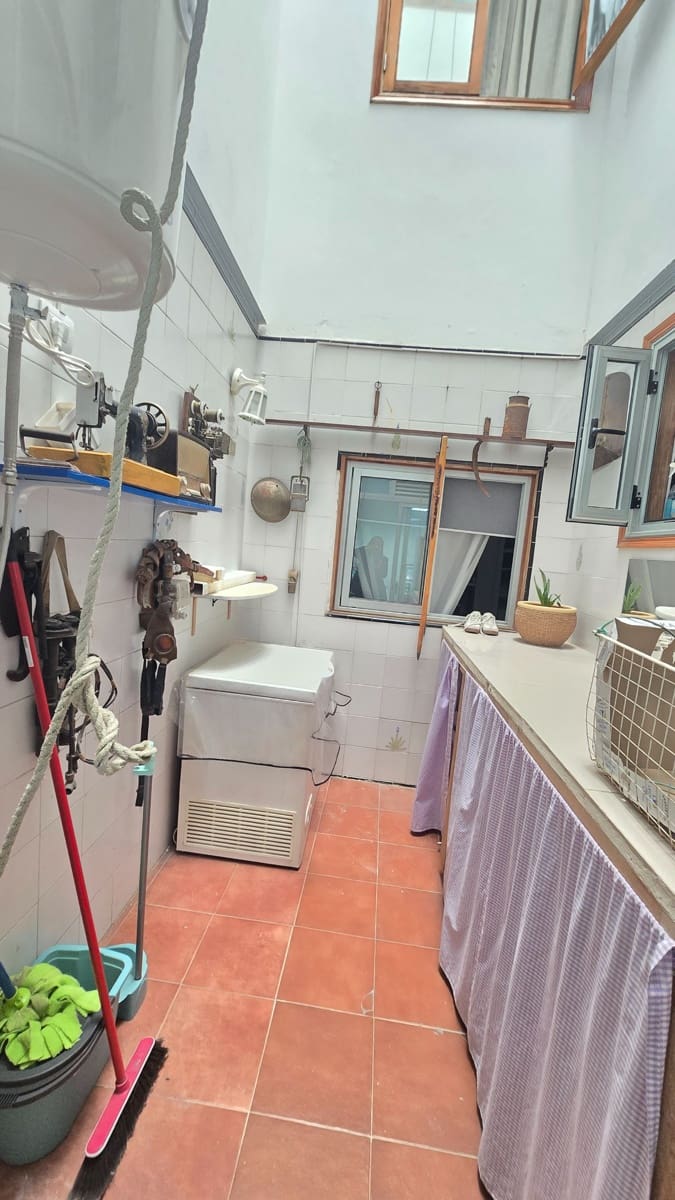 3 bedroom Flat for sale in San Cristobal de La Laguna - € 165,000 (Ref: 9838887)