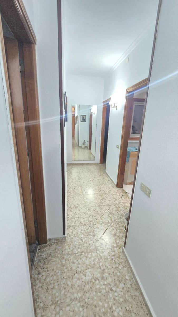 3 bedroom Flat for sale in San Cristobal de La Laguna - € 165,000 (Ref: 9838887)
