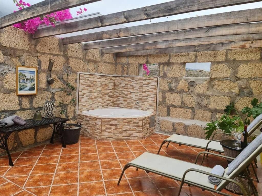 2 sovrum Lägenhet att hyra i Guia de Isora med garage - 770 € (Ref: 9891677)