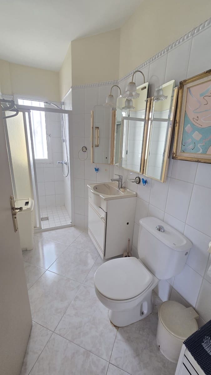 3 quarto Moradia para arrendar em Adeje - 1 800 € (Ref: 9921684)