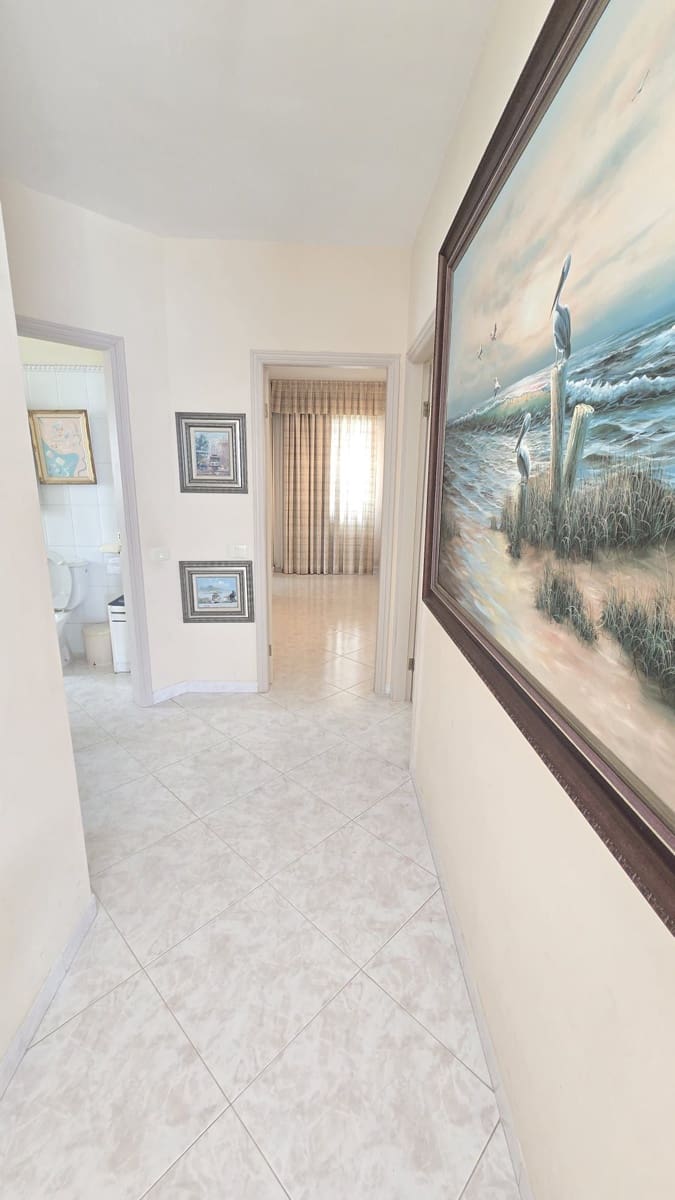 3 quarto Moradia para arrendar em Adeje - 1 800 € (Ref: 9921684)