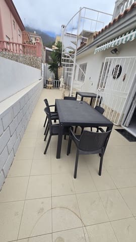 3 quarto Moradia para arrendar em Adeje - 1 800 € (Ref: 9921684)