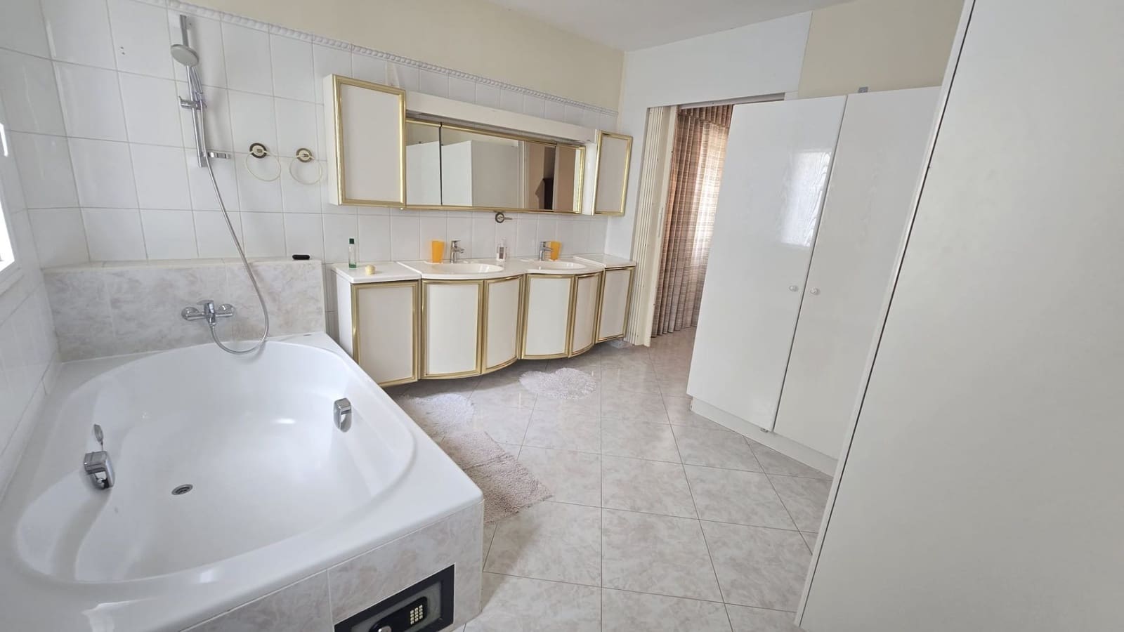 3 quarto Moradia para arrendar em Adeje - 1 800 € (Ref: 9921684)