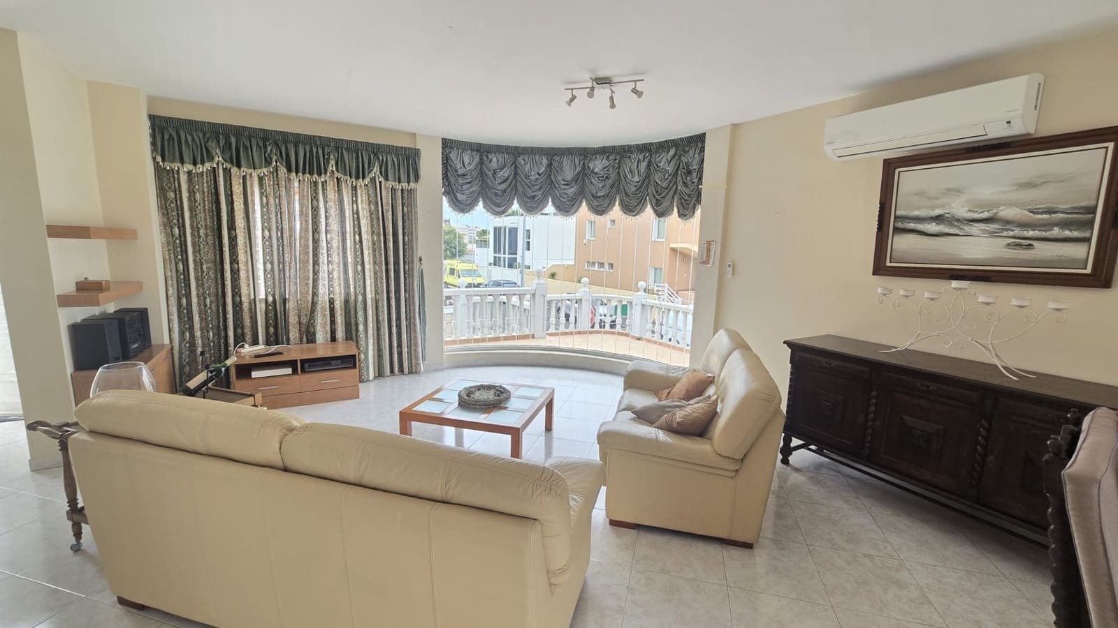 3 quarto Moradia para arrendar em Adeje - 1 800 € (Ref: 9921684)