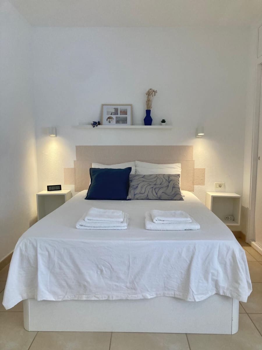 1 bedroom Flat for rent in Arona with pool - € 880 (Ref: 9939325)