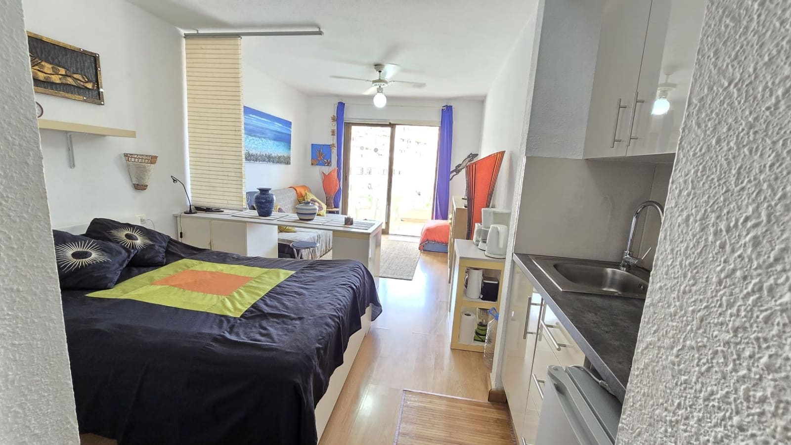 Studio for rent in Los Cristianos with pool - € 1,200 (Ref: 9956777)