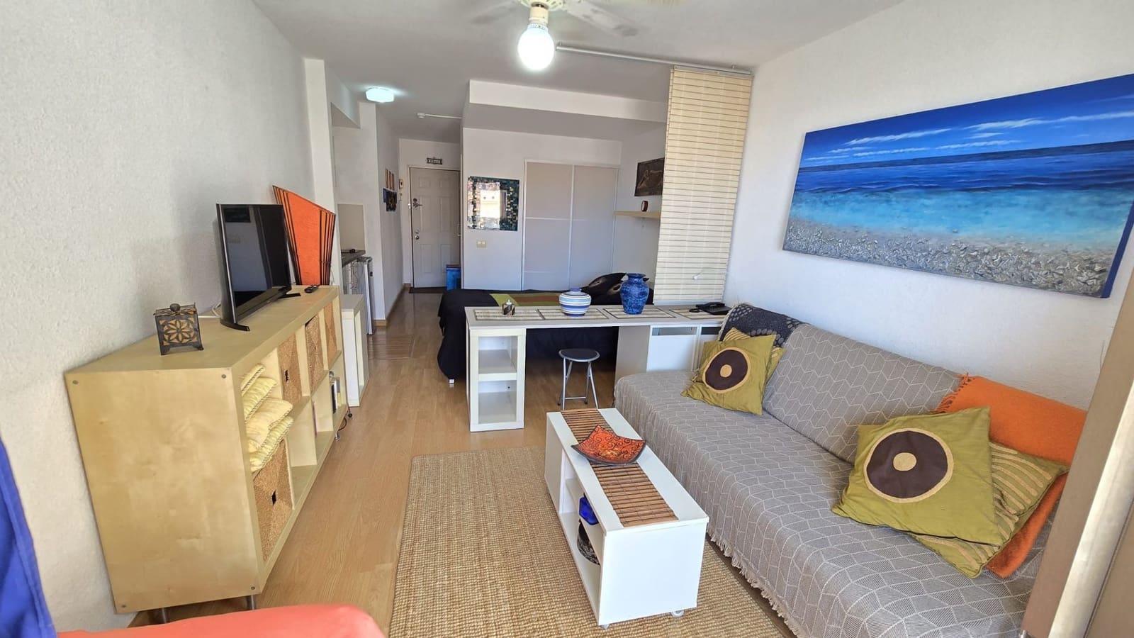 Studio for rent in Los Cristianos with pool - € 1,200 (Ref: 9956777)
