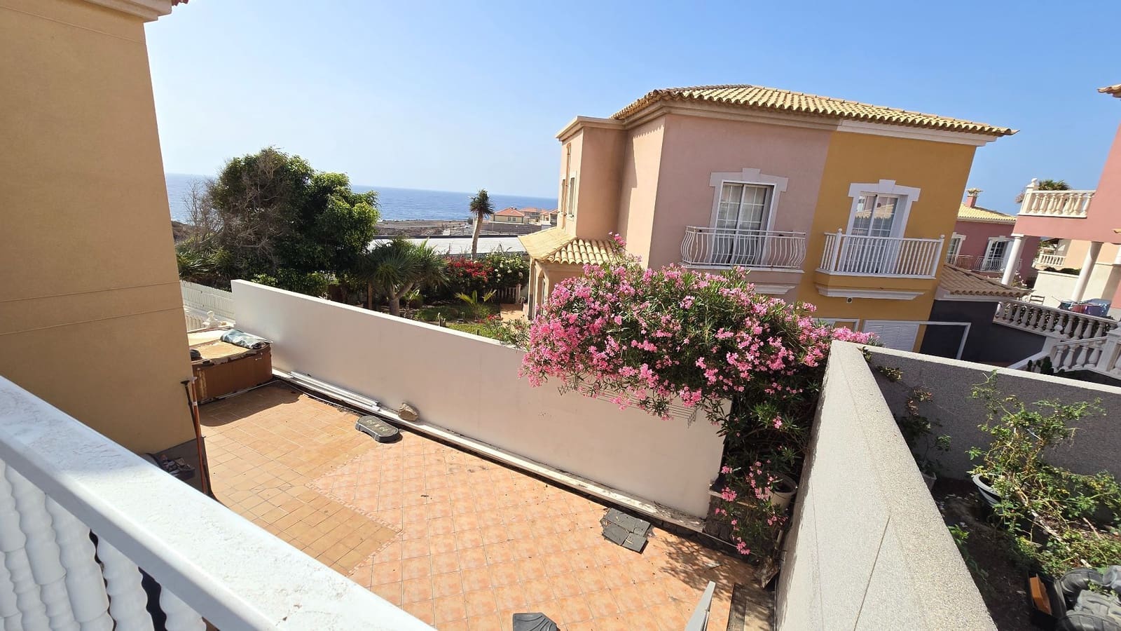 Villa/Maison de 3 chambres à louer à Granadilla de Abona - 1 800 € (Ref: 9959122)