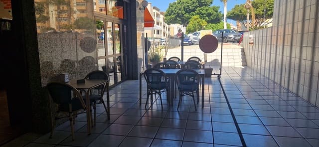 Comercial para arrendar em Los Cristianos, Arona - 1 500 € (Ref: 9972843)
