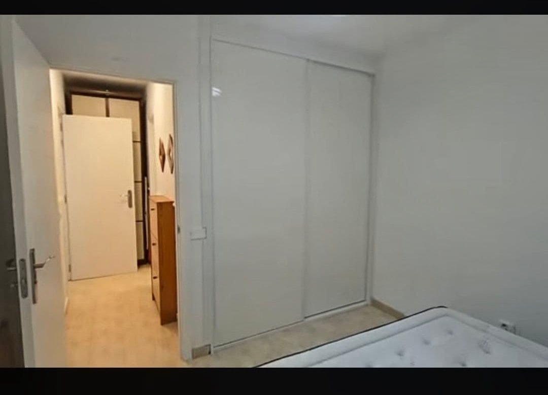 Apartamento de 2 habitaciones en Adeje en alquiler con piscina garaje - 1.390 € (Ref: 9976766)