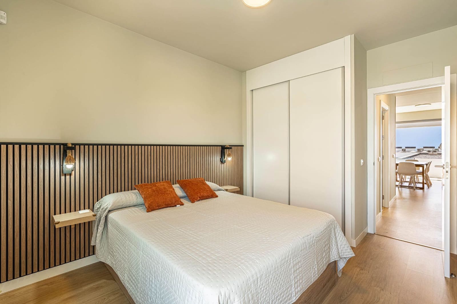 2 Zimmer Wohnung zu vermieten in Arico mit Pool Garage - 1.500 € (Ref: 9984373)