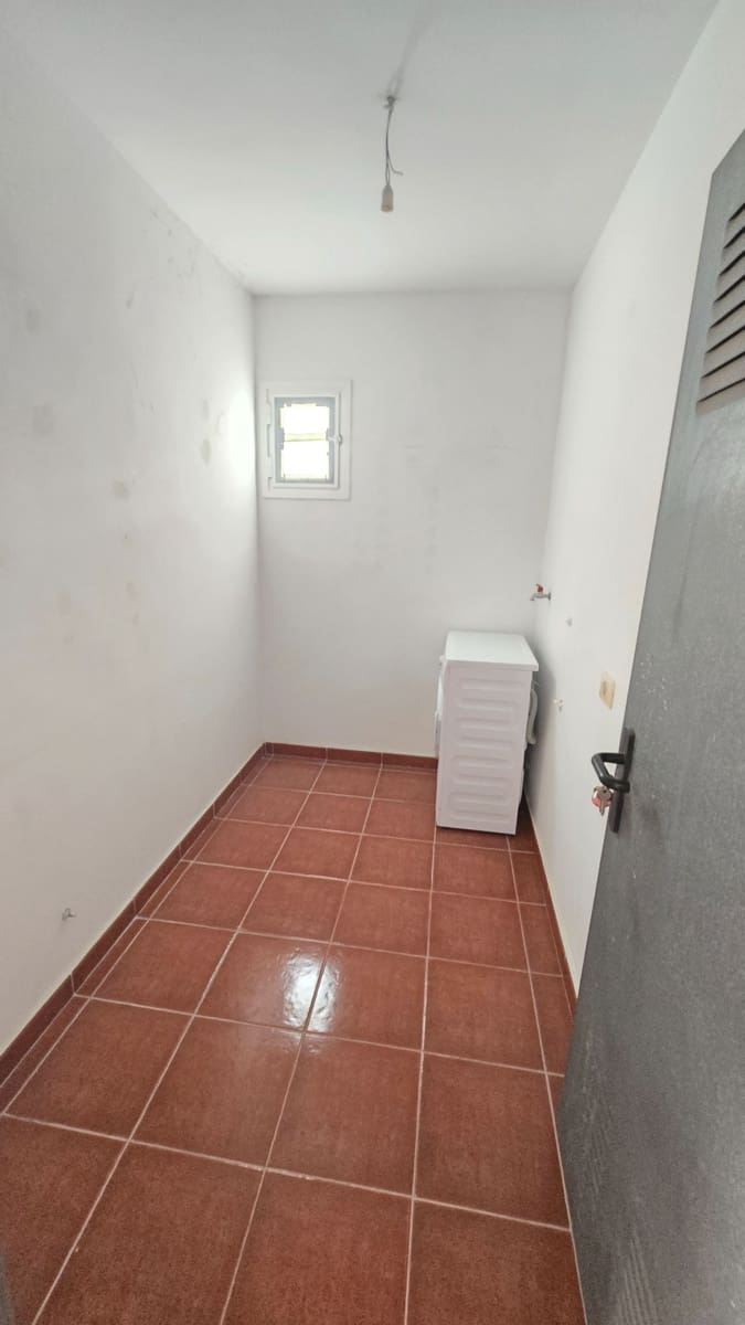 2 Zimmer Wohnung zu verkaufen in Cabo Blanco mit Garage - 215.000 € (Ref: 9986361)