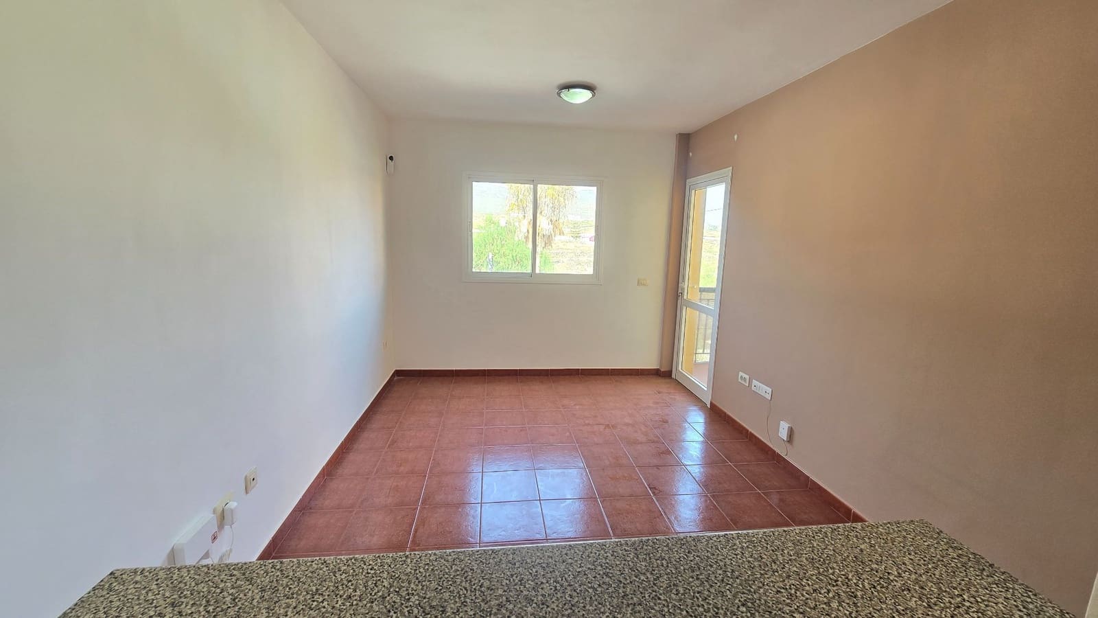 2 Zimmer Wohnung zu verkaufen in Cabo Blanco mit Garage - 215.000 € (Ref: 9986361)