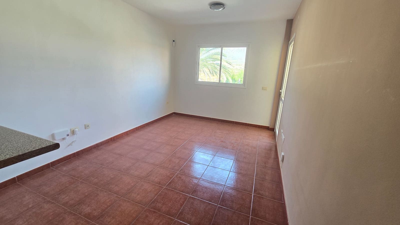 2 Zimmer Wohnung zu verkaufen in Cabo Blanco mit Garage - 215.000 € (Ref: 9986361)