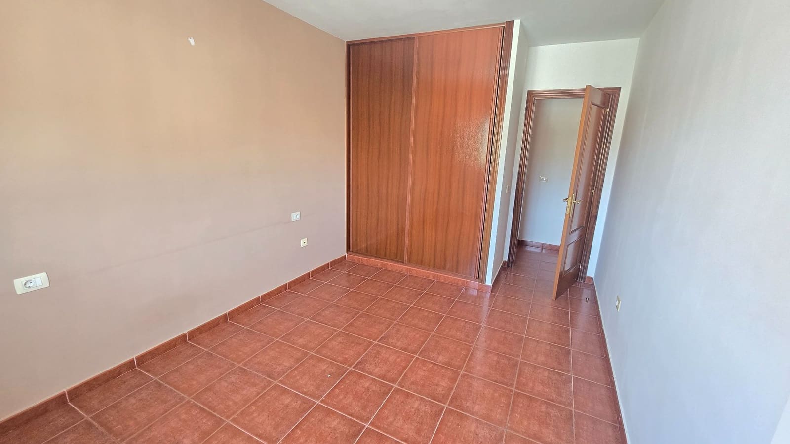 2 Zimmer Wohnung zu verkaufen in Cabo Blanco mit Garage - 215.000 € (Ref: 9986361)