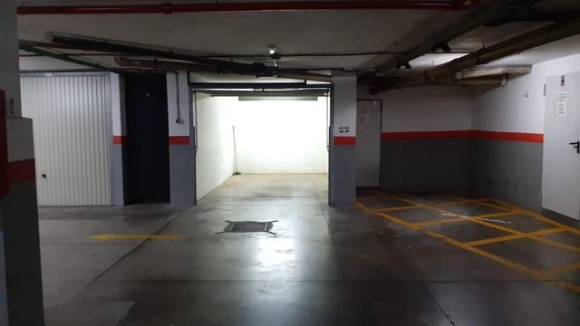 Garage til salg i Los Cristianos, Arona - € 43.000 (Ref: 9986362)