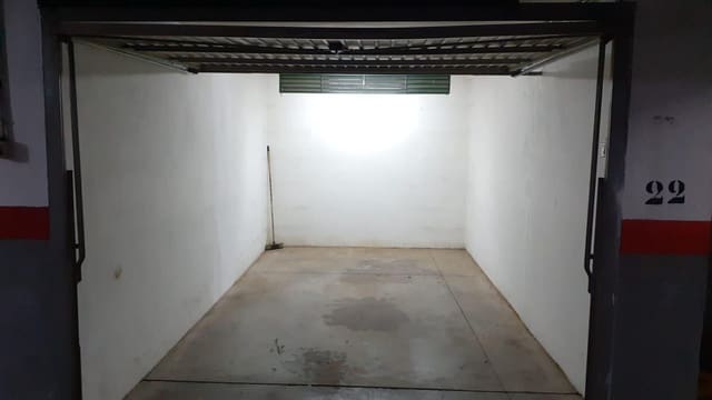 Garage til salg i Los Cristianos, Arona - € 43.000 (Ref: 9986362)