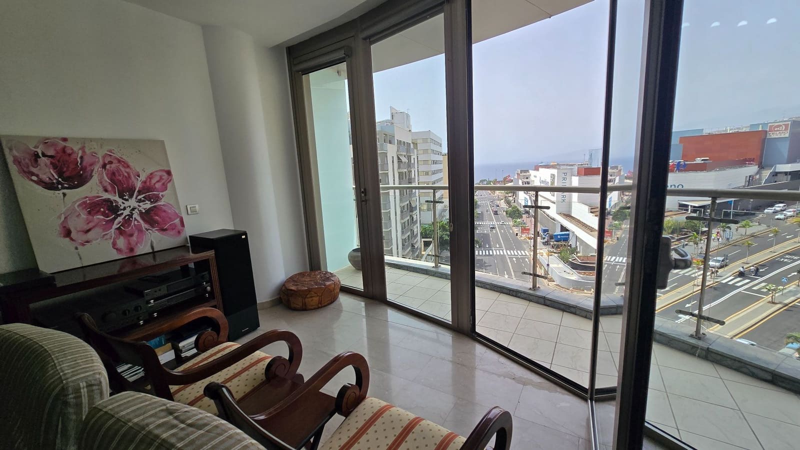 3 soveværelse Lejlighed til leje i Santa Cruz de Tenerife med garage - € 1.800 (Ref: 9994755)