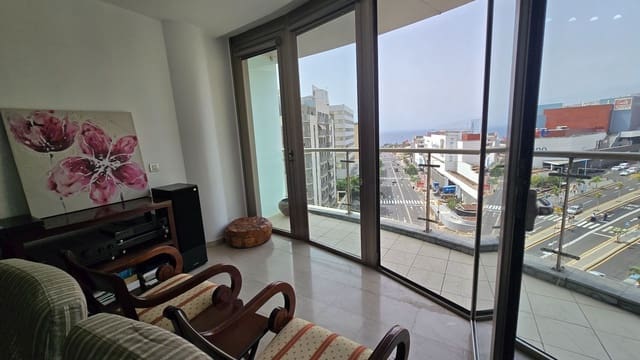 3 sovrum Lägenhet att hyra i Los Llanos, Santa Cruz de Tenerife med garage - 1 800 € (Ref: 9994755)