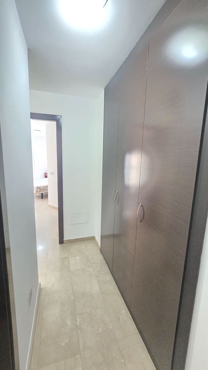 3 soveværelse Lejlighed til leje i Santa Cruz de Tenerife med garage - € 1.800 (Ref: 9994755)